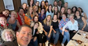 Global Wellness Day 2025 etkinliğinde kadın sağlığı ve bütüncül sağlık üzerine yapılan söyleşi